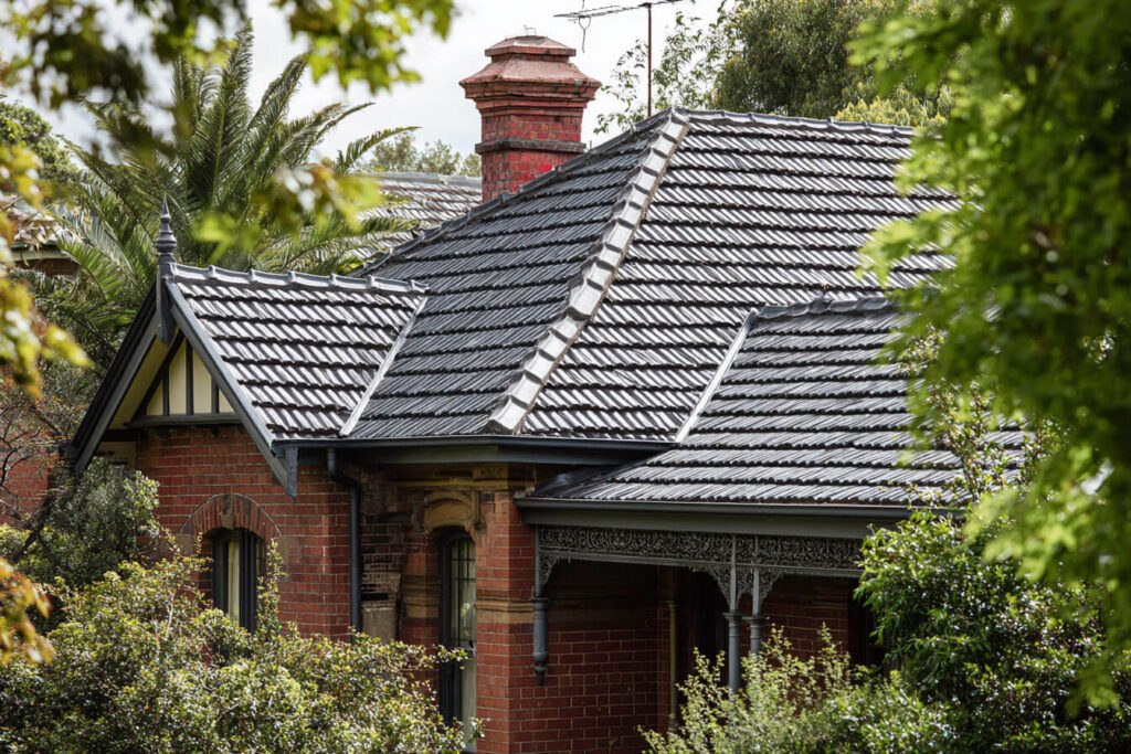 A middle parks old home surrounded with trees